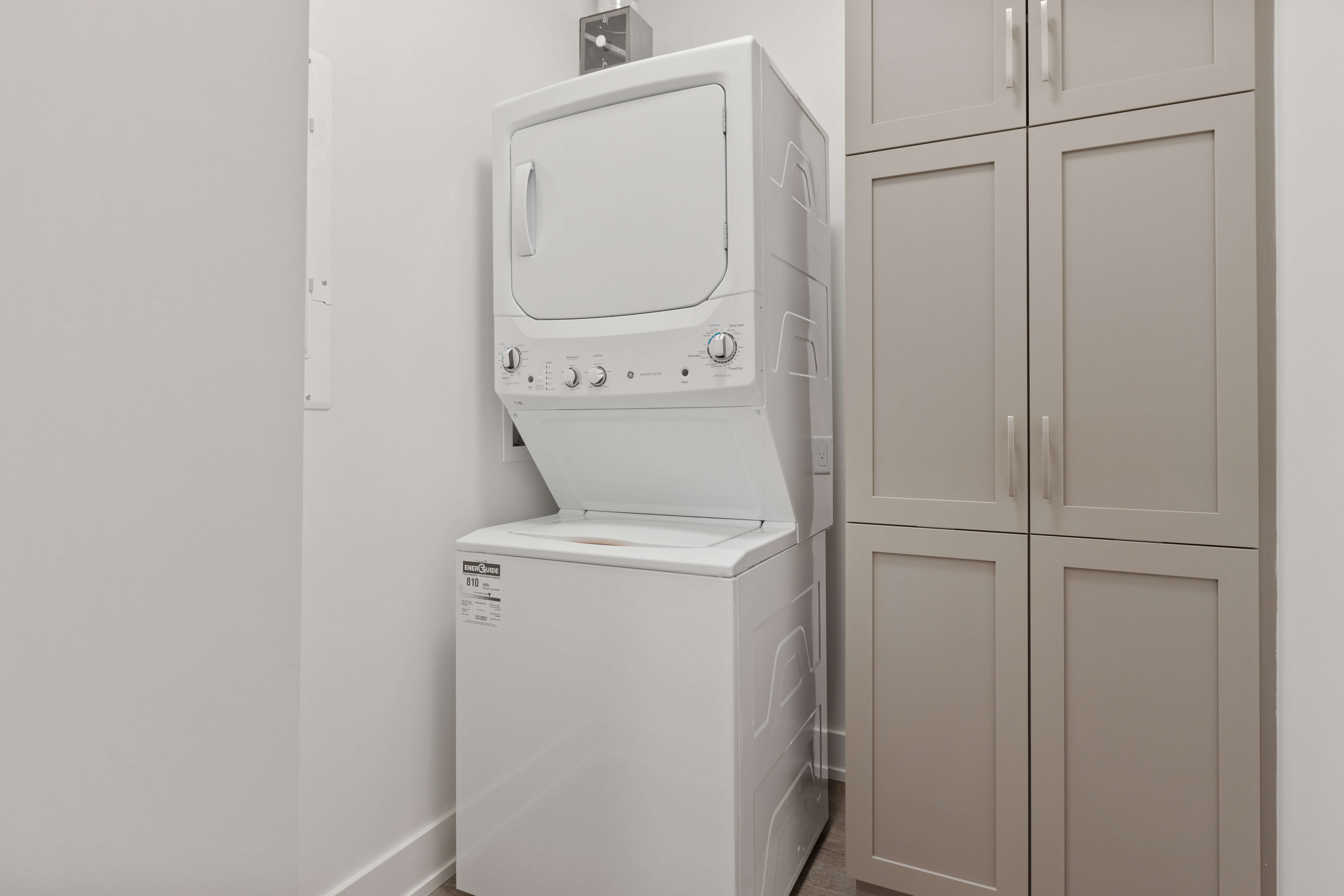 Pros and Cons of Washer and Dryer in Apartments