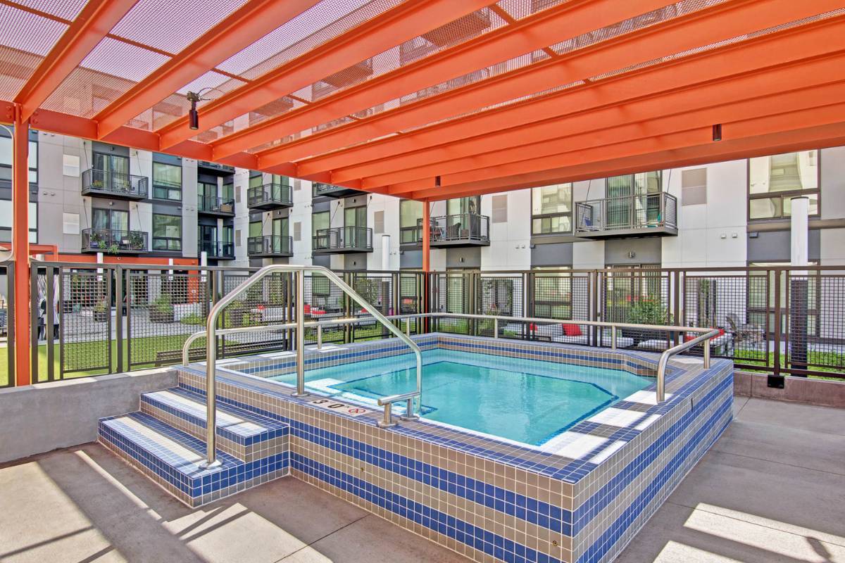6 Fun things to do in St. Louis Park, Minnesota this summer, 4800 Excelsior Apartments
