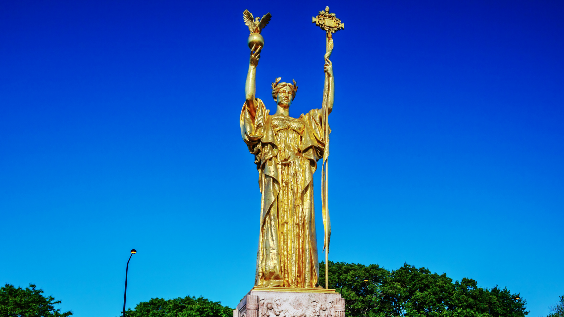 The Statue of the Republic: The Meaning Behind That Giant Jackson Park Statue