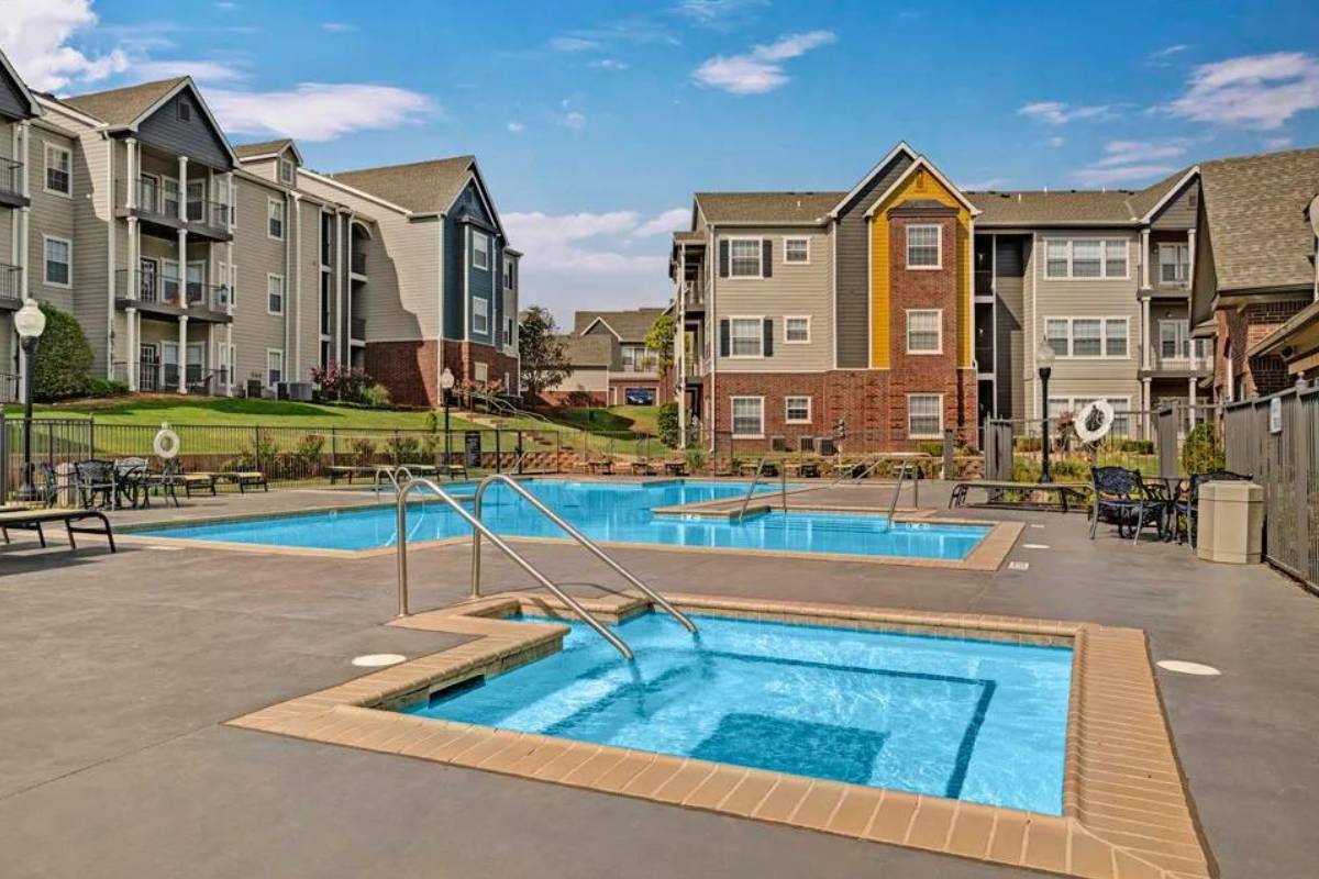 How to use your apartment's amenities to the fullest at Lincoln At Central Park Apartment Homes