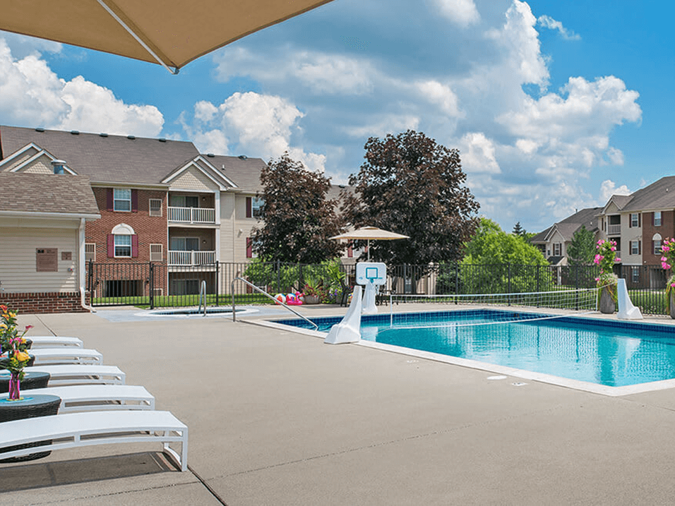Gateway of Brand Blanc Apartments in Holly, MI with Pool