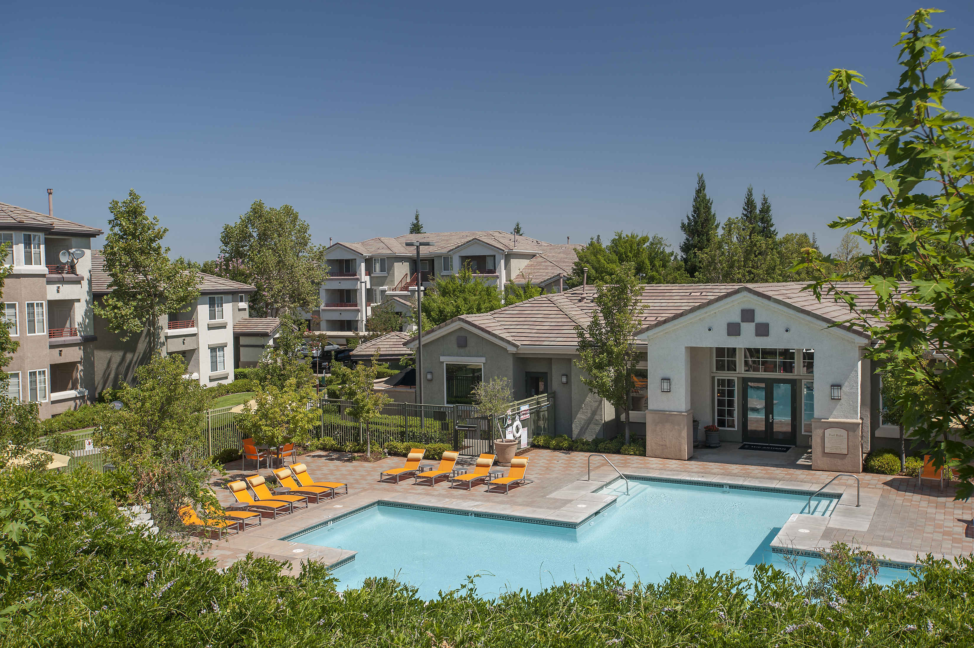 An aerial shot of the homes and pool at Artisan 8282 Apartments in Sacramento, CA.