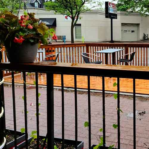 Trio Bistro Lounge patio