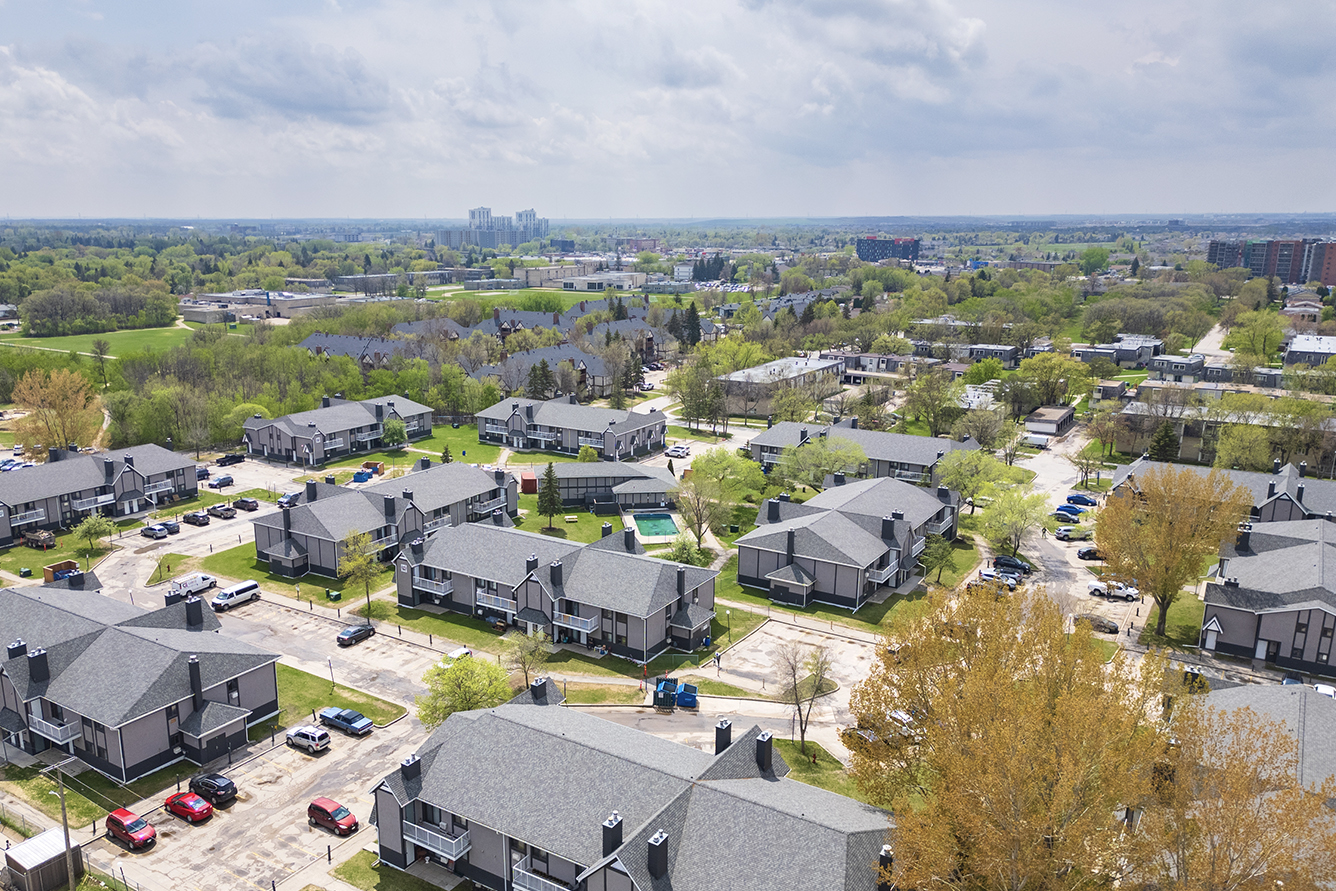 Discover Your Ideal Living Space at Polo Club Townhomes: Openings for Fully Renovated Apartments Coming in Mid-September 2024
