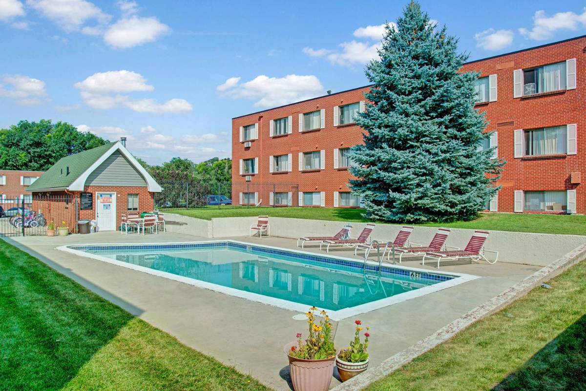 Bristol Apartments, studio apartments Colorado Springs