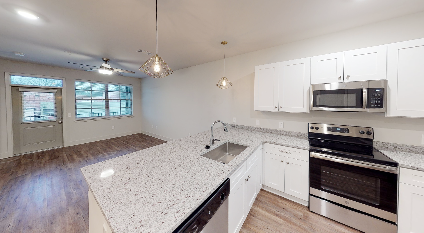 1 Bedroom, 1 Bath (797 SF)