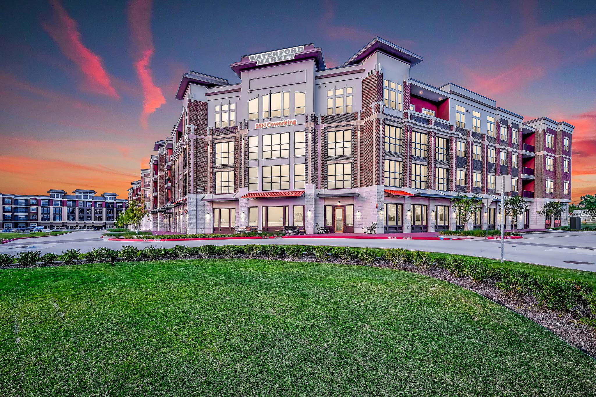 The exterior of the Waterford Market Apartment Homes in Frisco, TX