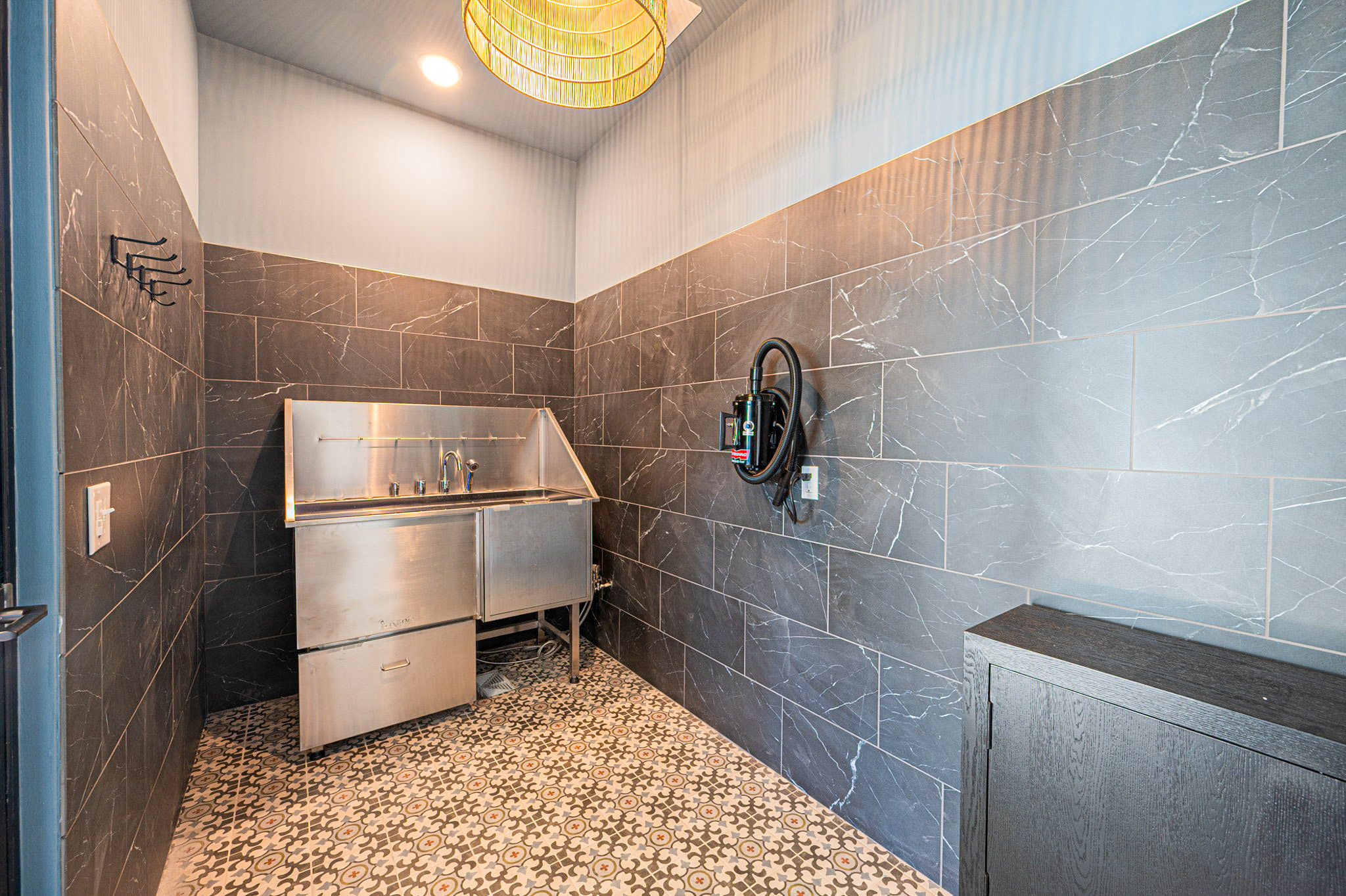 Modern spacious pet spa at a pet-friendly Oakwood Management apartment community in Columbus, Ohio, near an on-site dog park