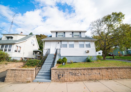 613 Valley Street