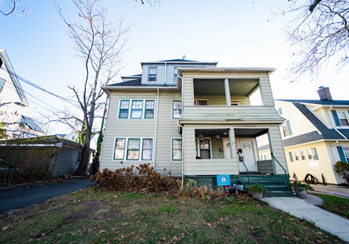 104 Sea Street