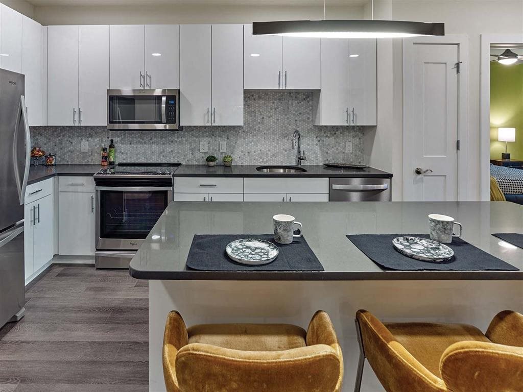 Kitchen with large island