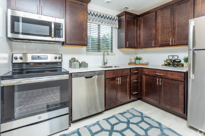 Photos and Video of River Oaks Apartments of Rochester Hills in