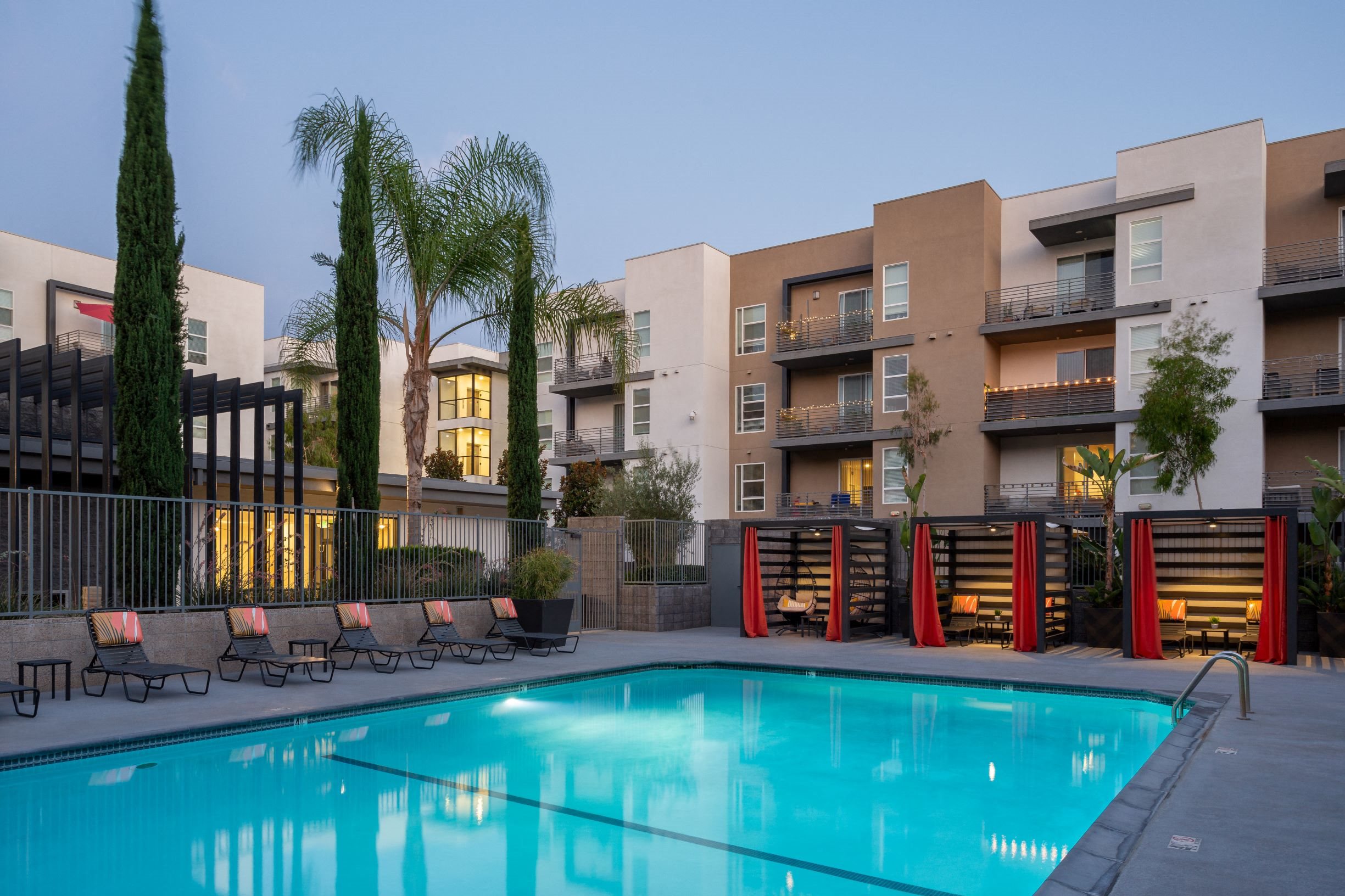 Van Nuys Luxury Apartments Sherman Circle