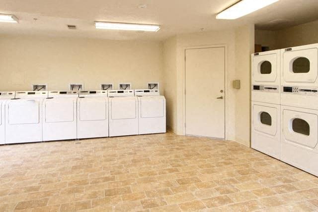 Gallery Photo 10