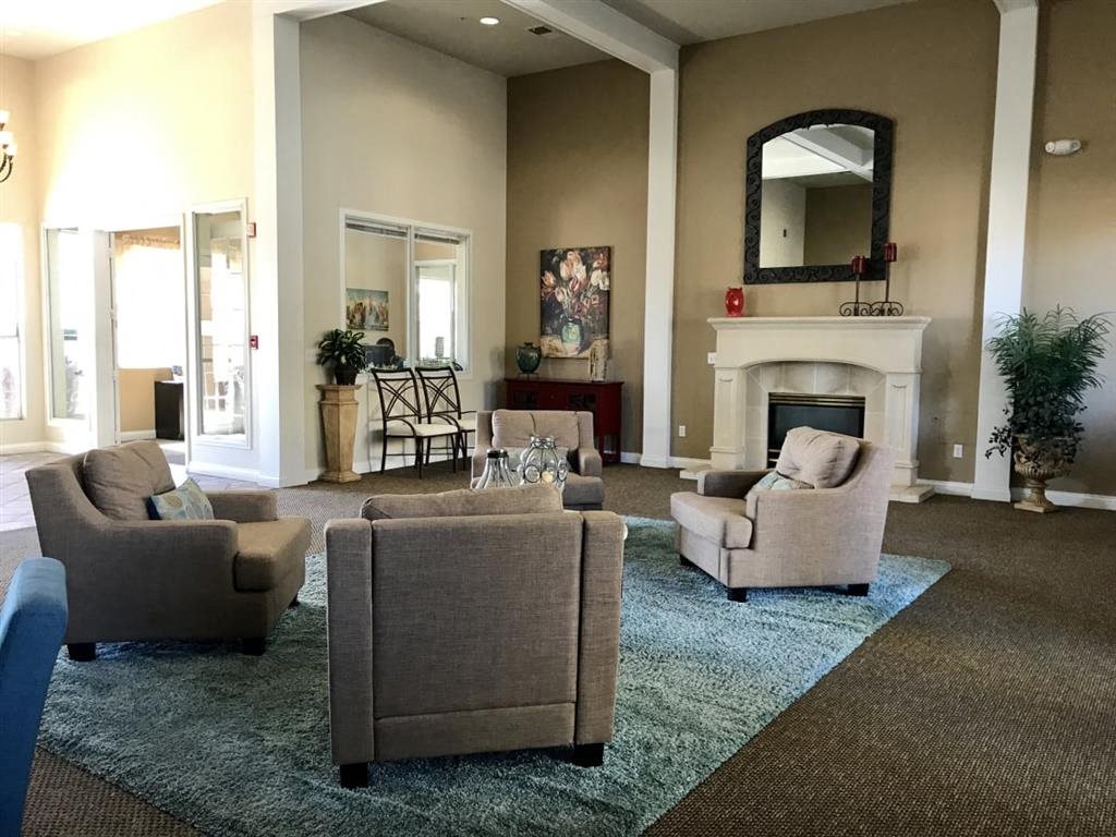 Gallery Photo 14