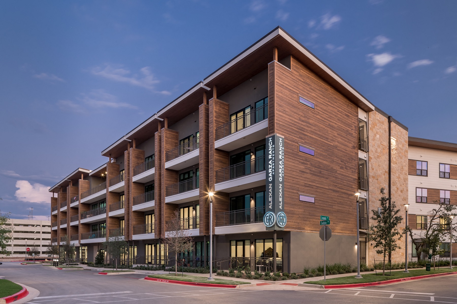 Alexan Garza|Exterior