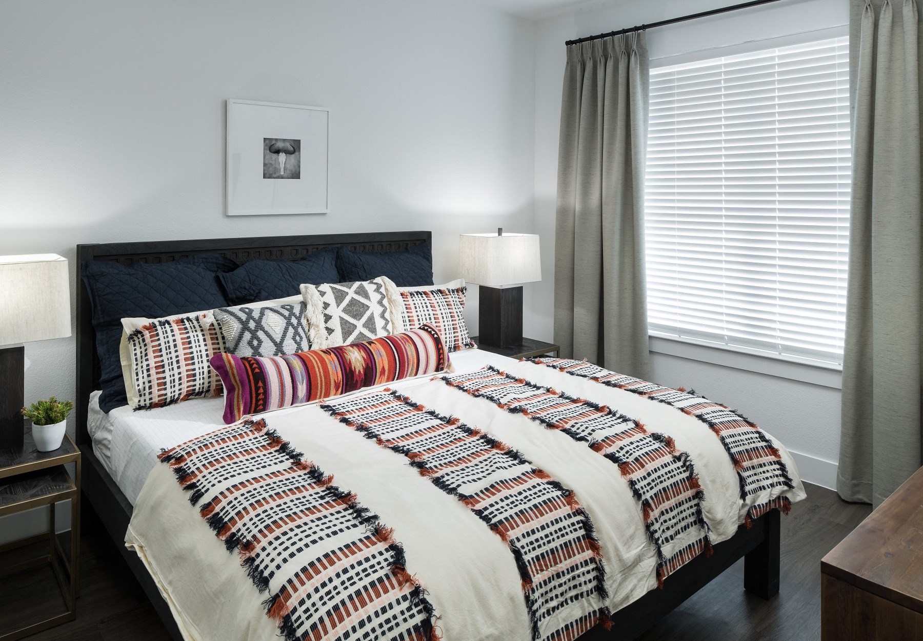 Alexan Garza|Bedroom