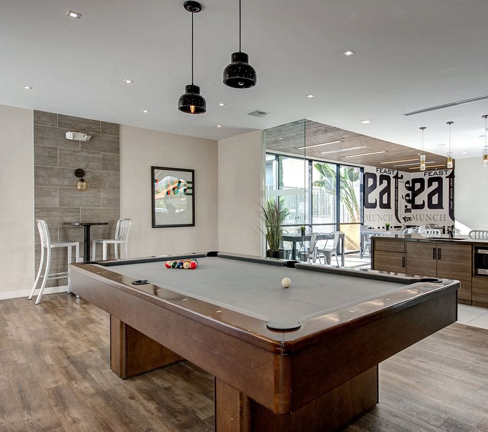 Sherman Circle Apartments in Van Nuys, CA