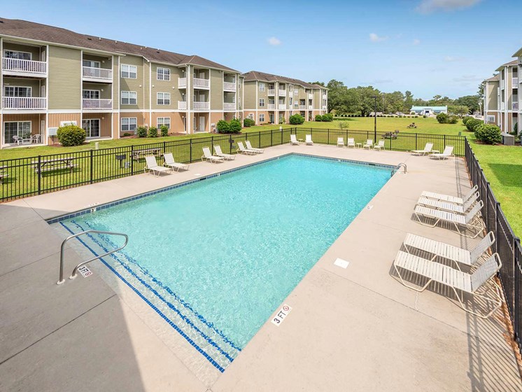 apartments with pool for rent leland nc
