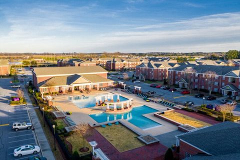 luxury student housing apartments greenville nc