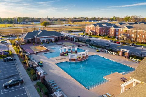 luxury student housing apartments greenville nc