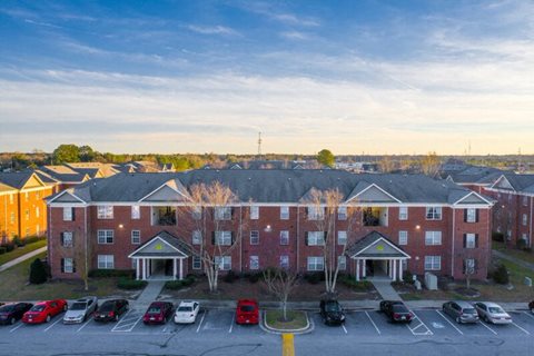 luxury student housing apartments greenville nc
