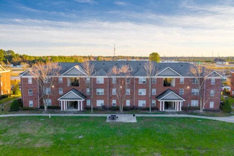 luxury student housing apartments greenville nc