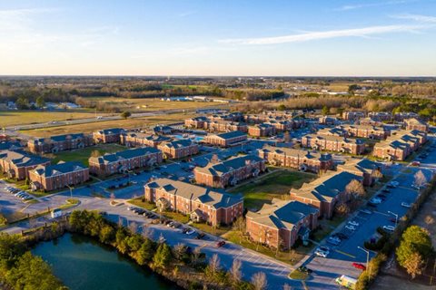 luxury student housing apartments greenville nc