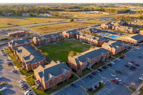 luxury student housing apartments greenville nc