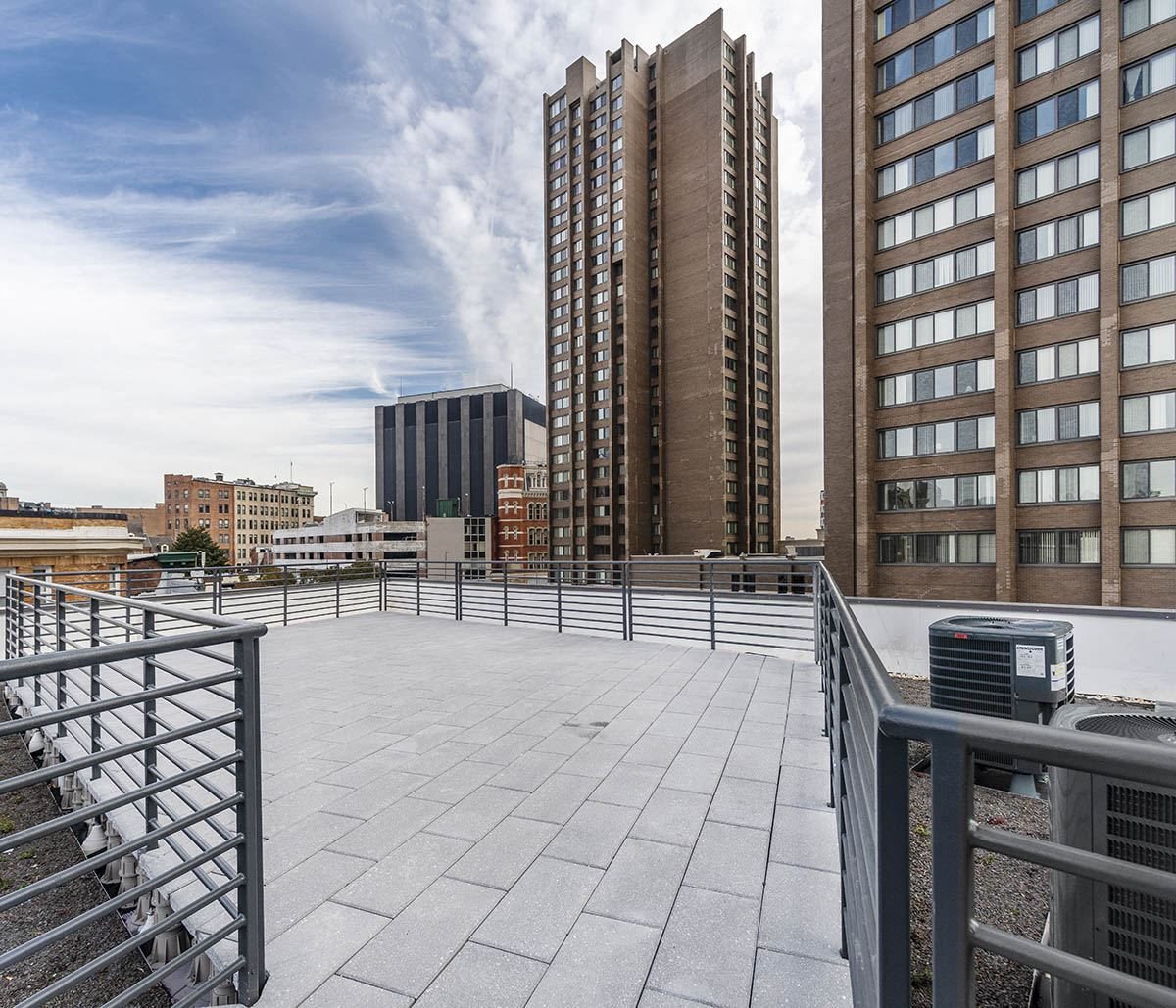 L on Liberty Rooftop Terrace