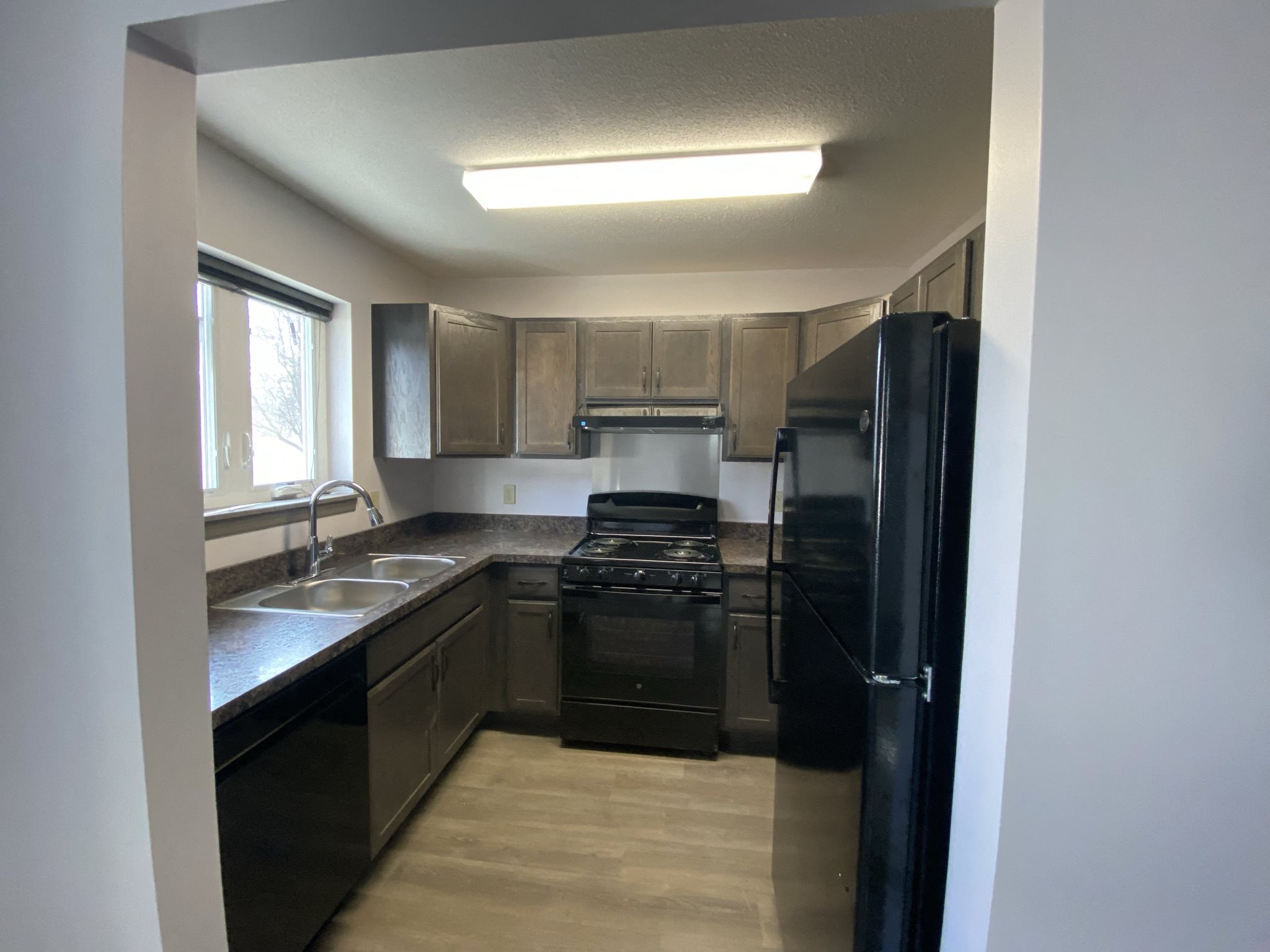 3 bedroom home kitchen