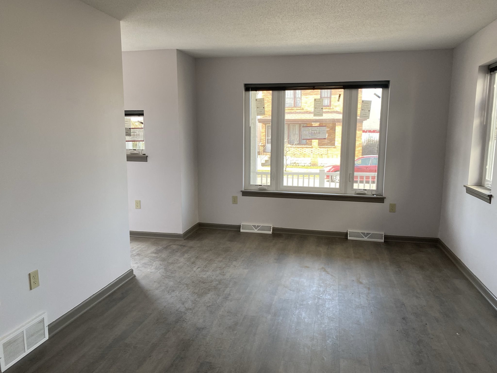 3 bedroom home living room