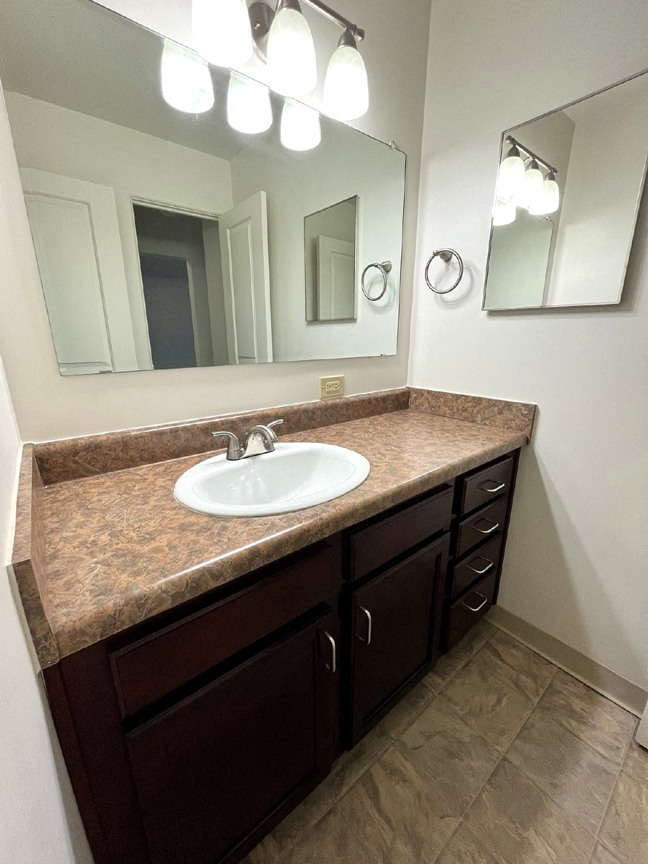 Powers Circle Apartments in Littleton, CO