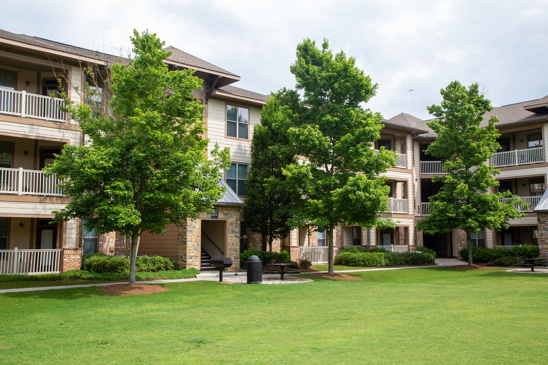 Legacy At Walton Lakes Apartments In Atlanta Ga
