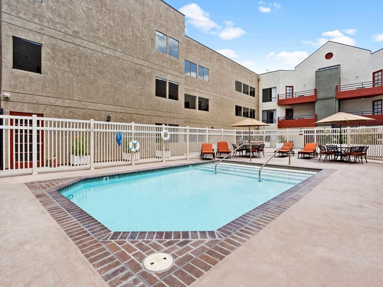 Sparkling Pool at Woodland Trio Apartments in North Hollywood