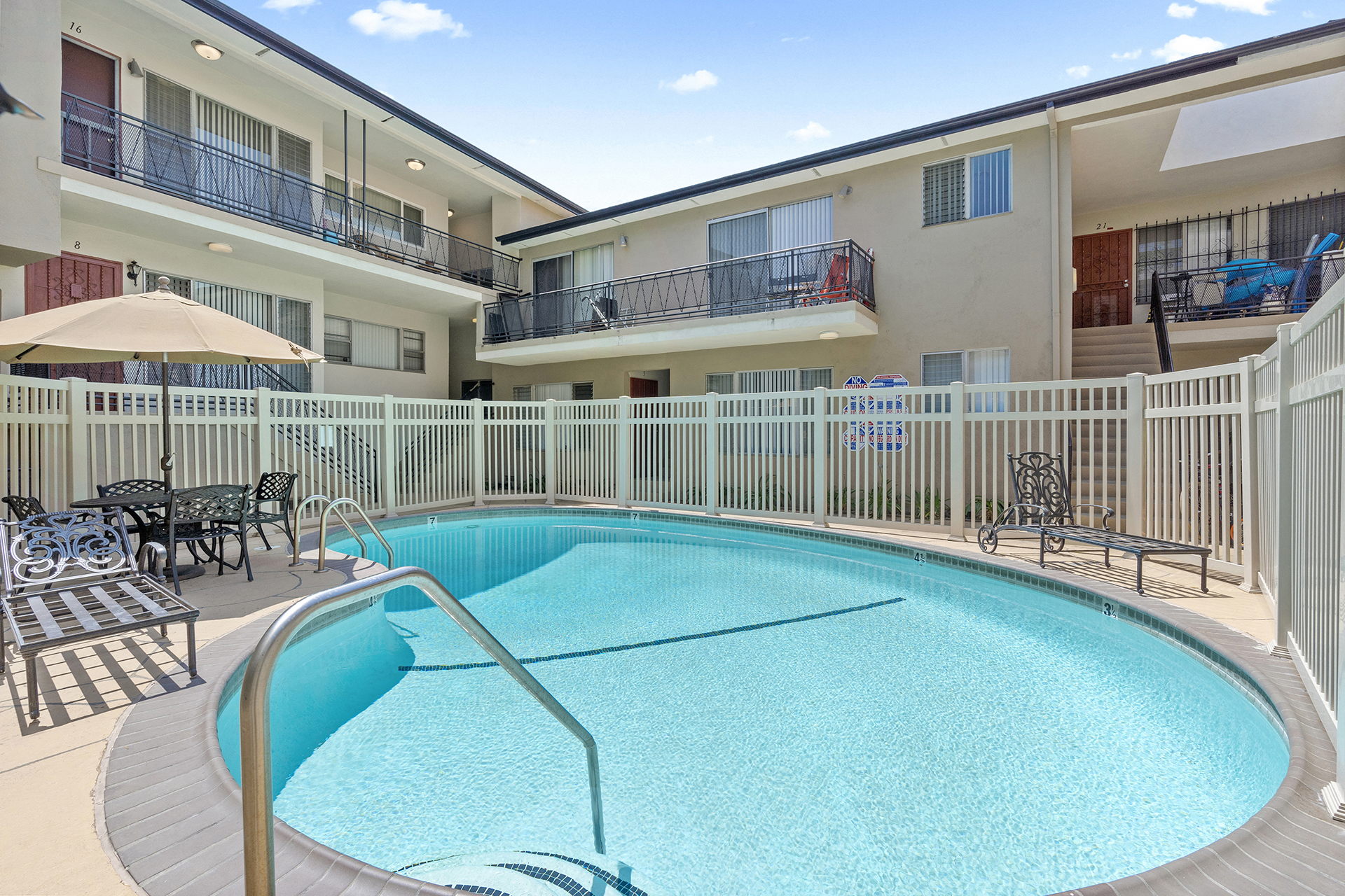 Login to Roxanne Apartments to track your account Roxanne Apartments