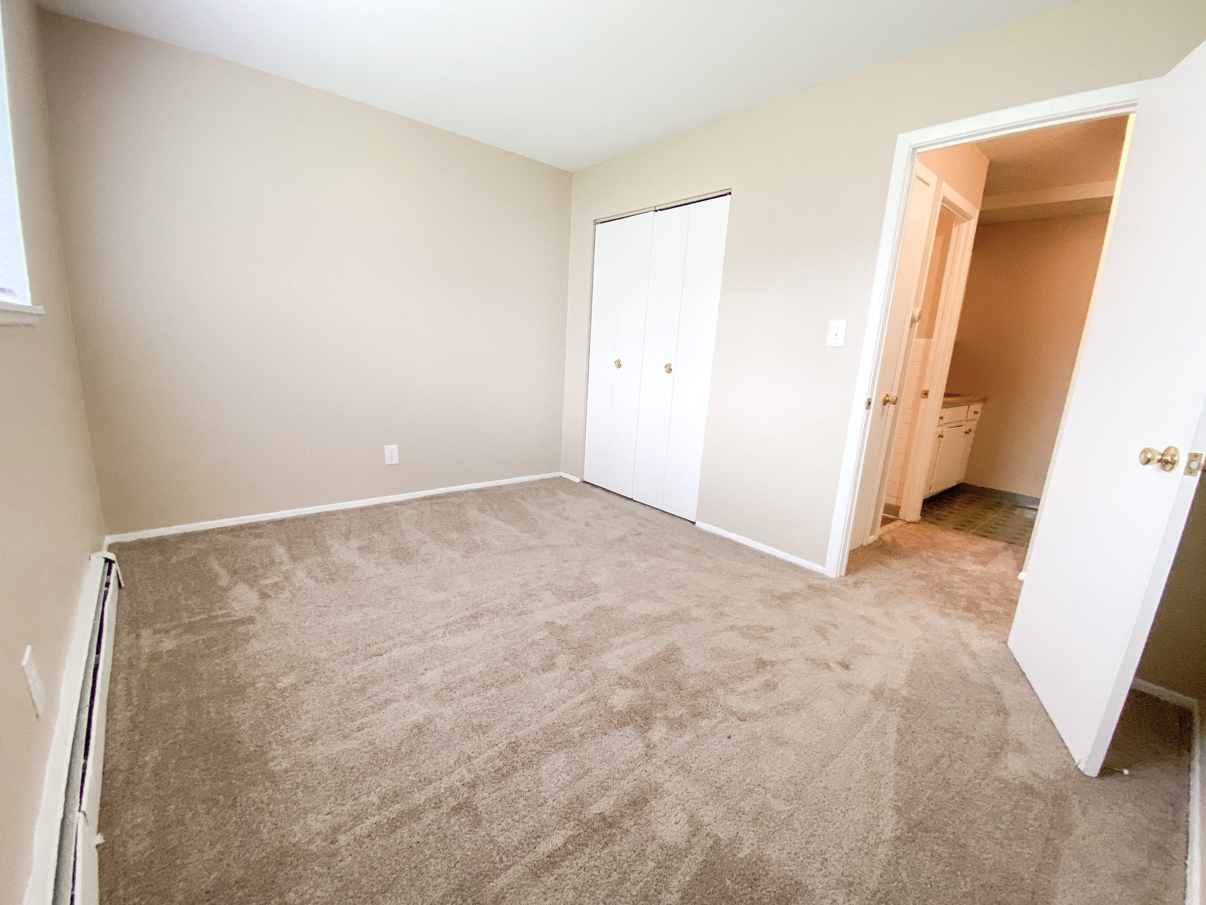 Evergreen Village Apartments & Townhouses Apartments in Elyria, OH