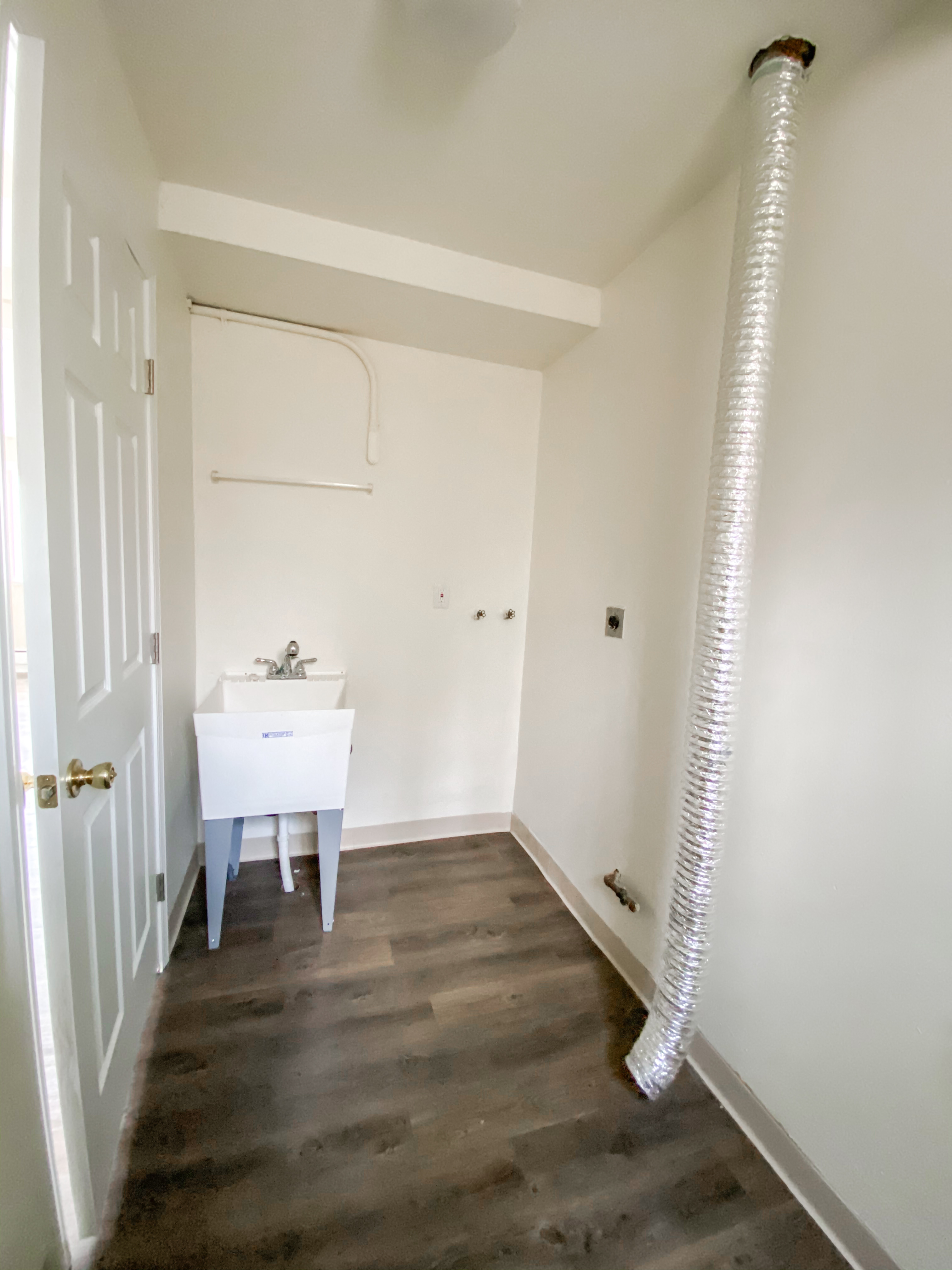 Photos and Video of Evergreen Village Apartments & Townhouses in Elyria, OH