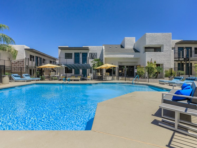 Ascent 1829 apartment community swimming pool in East Phoenix AZ