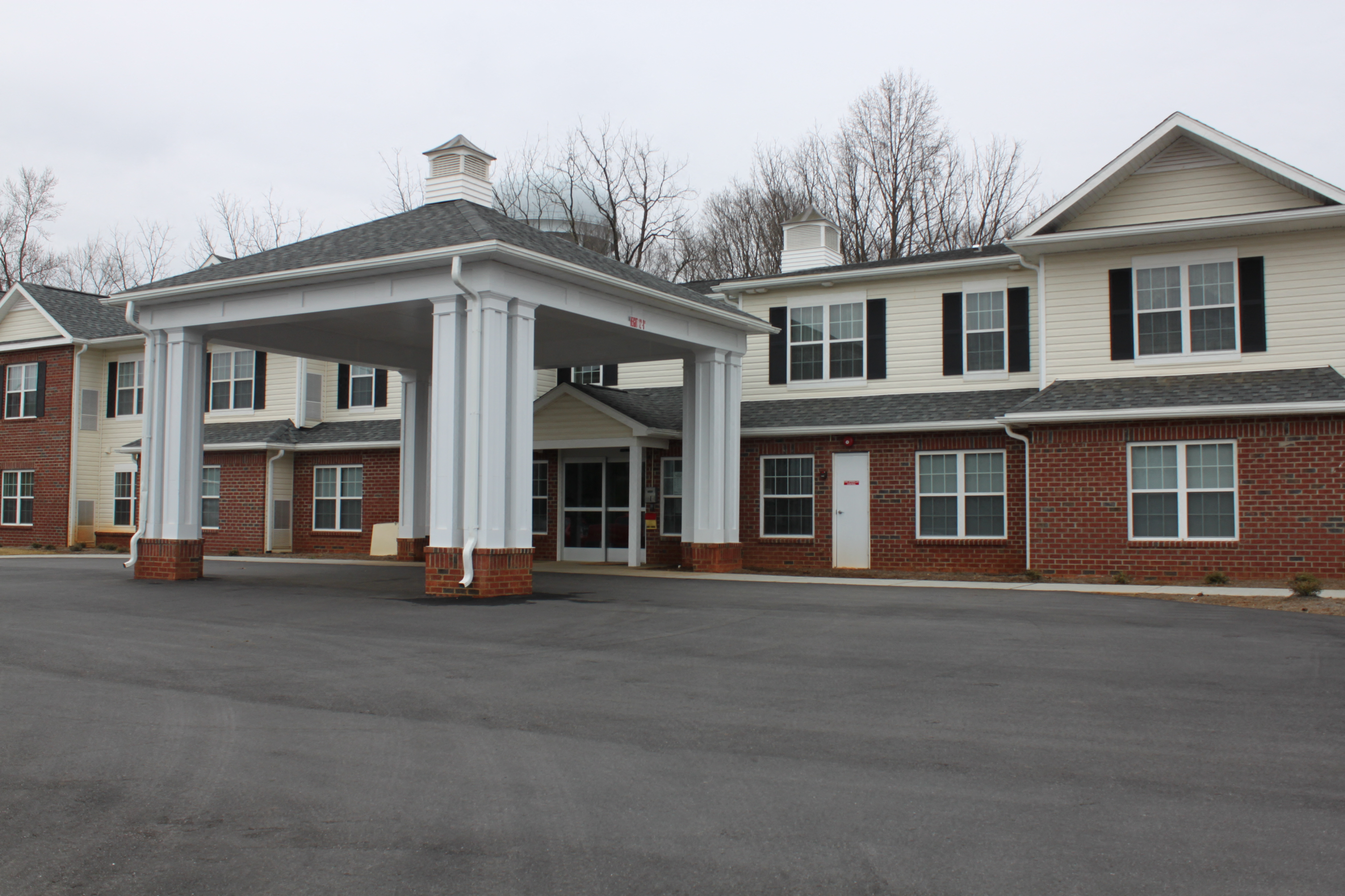 Willow Ridge Apartments, 105 Willow Run Drive, Morganton, NC - RENTCafé
