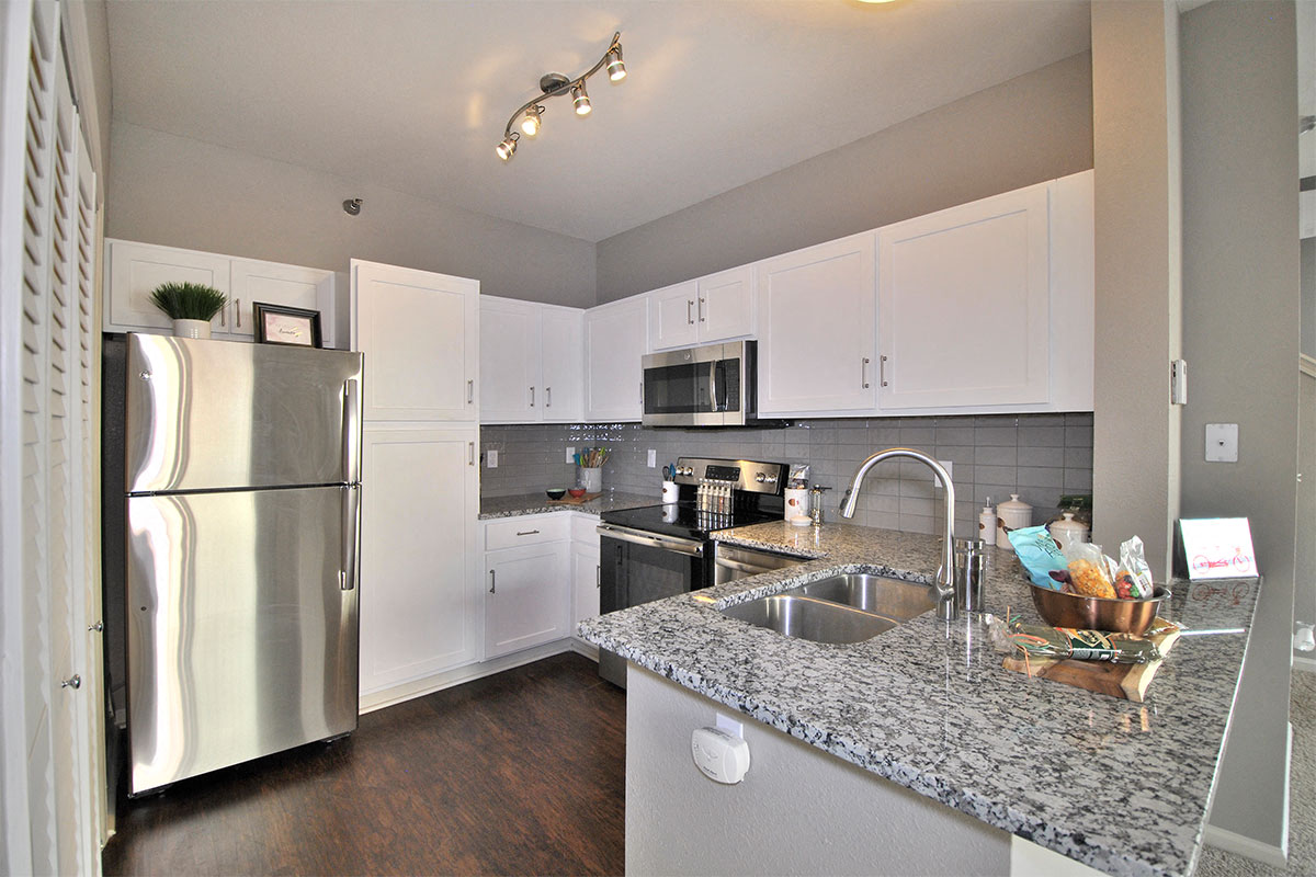 fairlane town center apartments kitchen