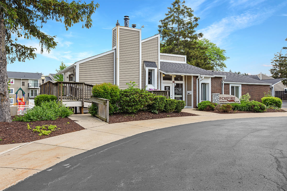 Foxfire Apartments | Apartments in Jackson, MI