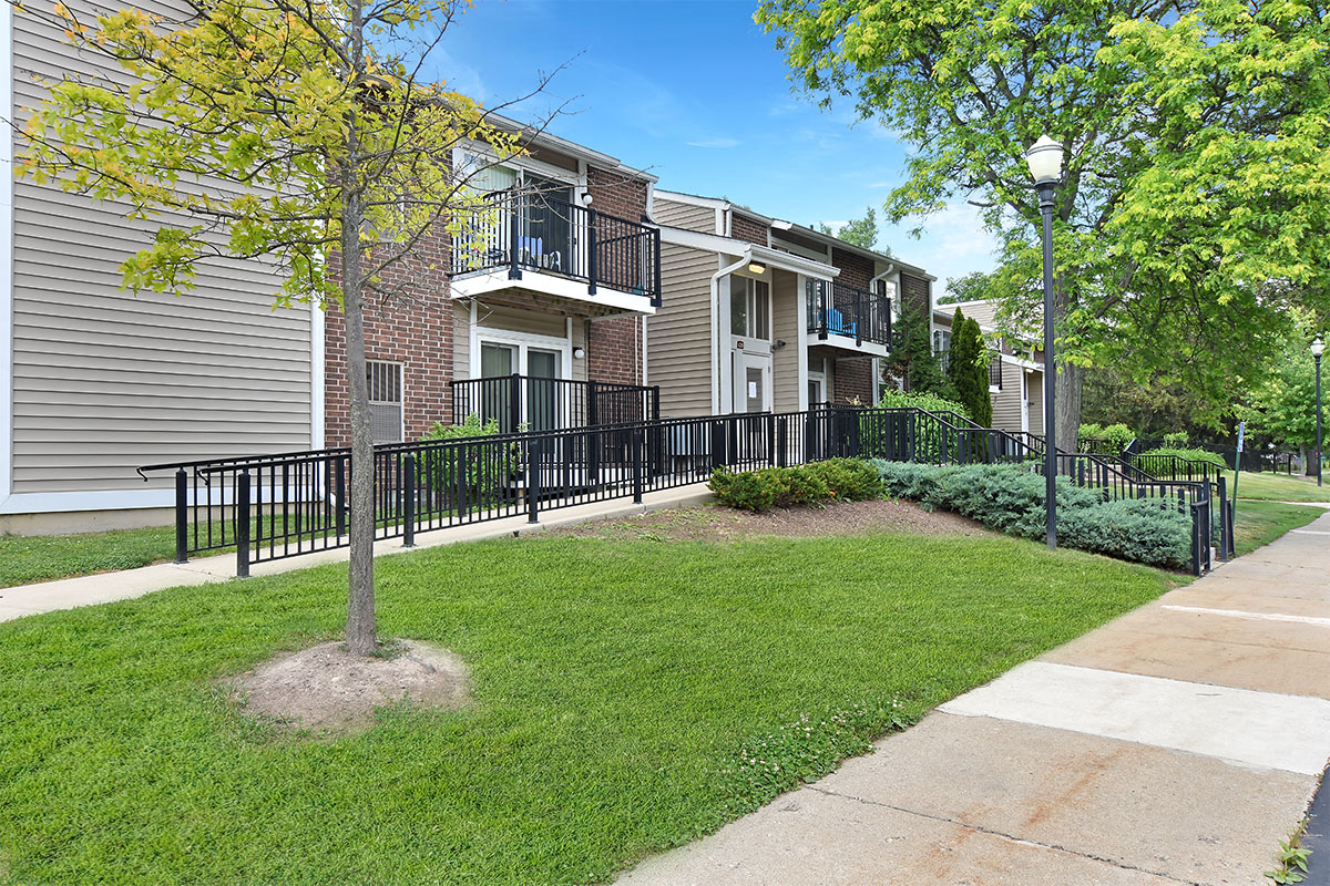 Foxfire Apartments Apartments in Jackson, MI