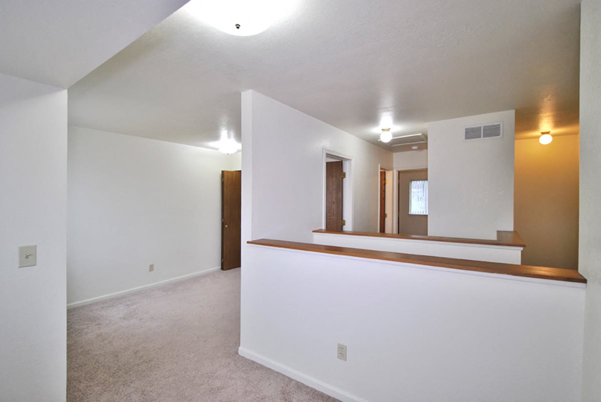 the view apartment and townhomes