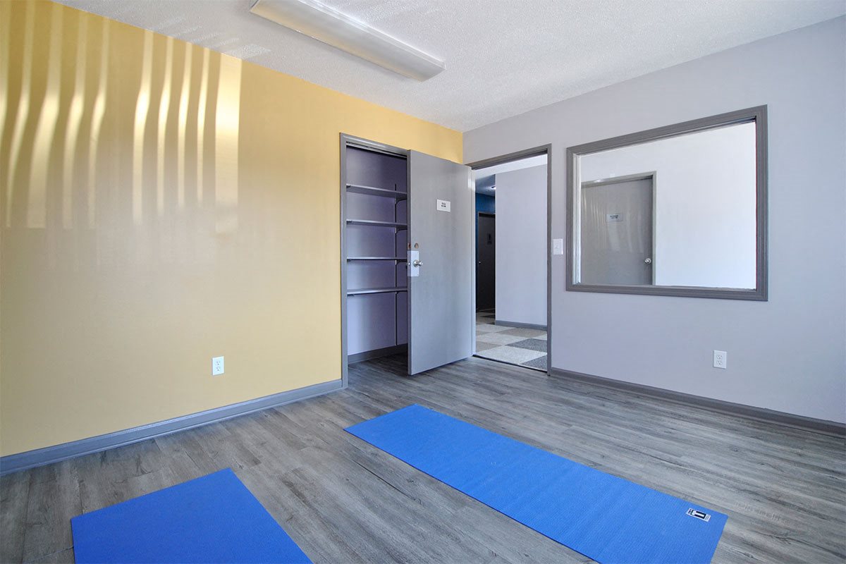the view apartment and townhomes yoga room