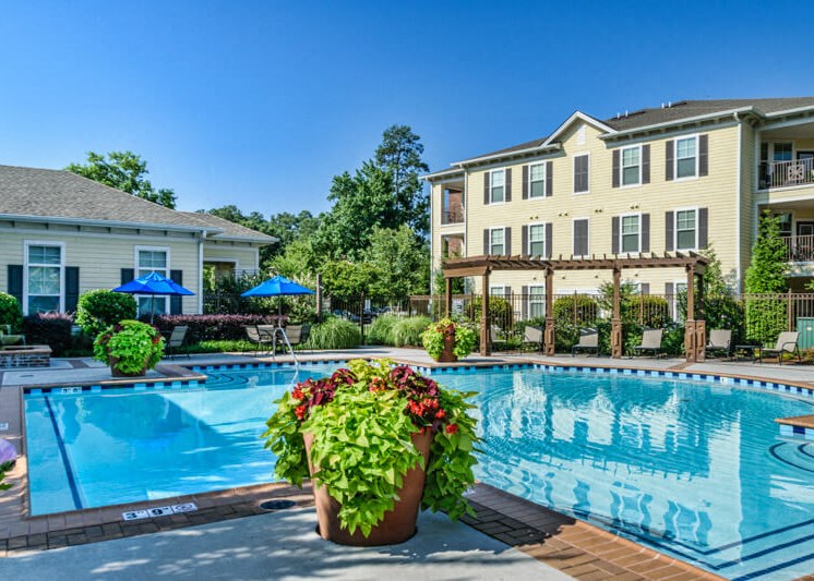 Relaxing Swimming Pool With Sundeck at Tapestry Park, Chesapeake, 23320