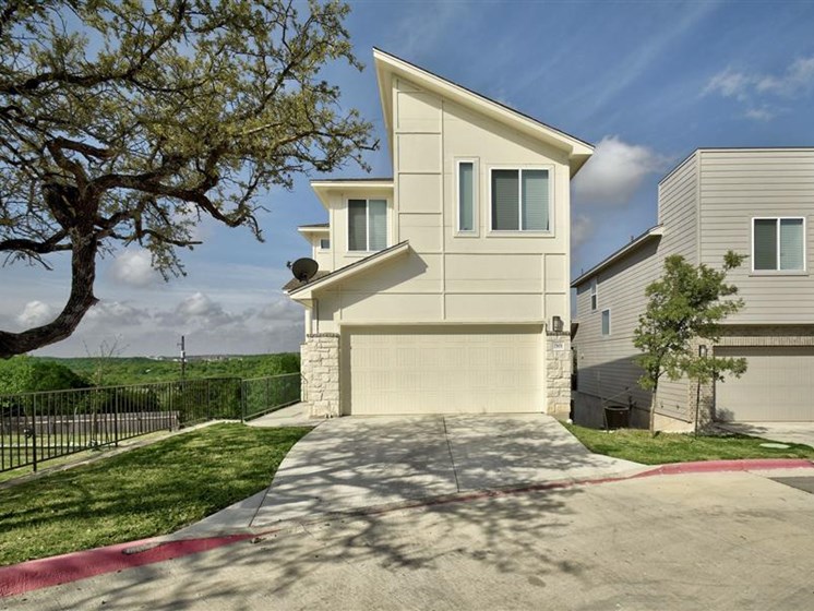 Stand alone townhomes