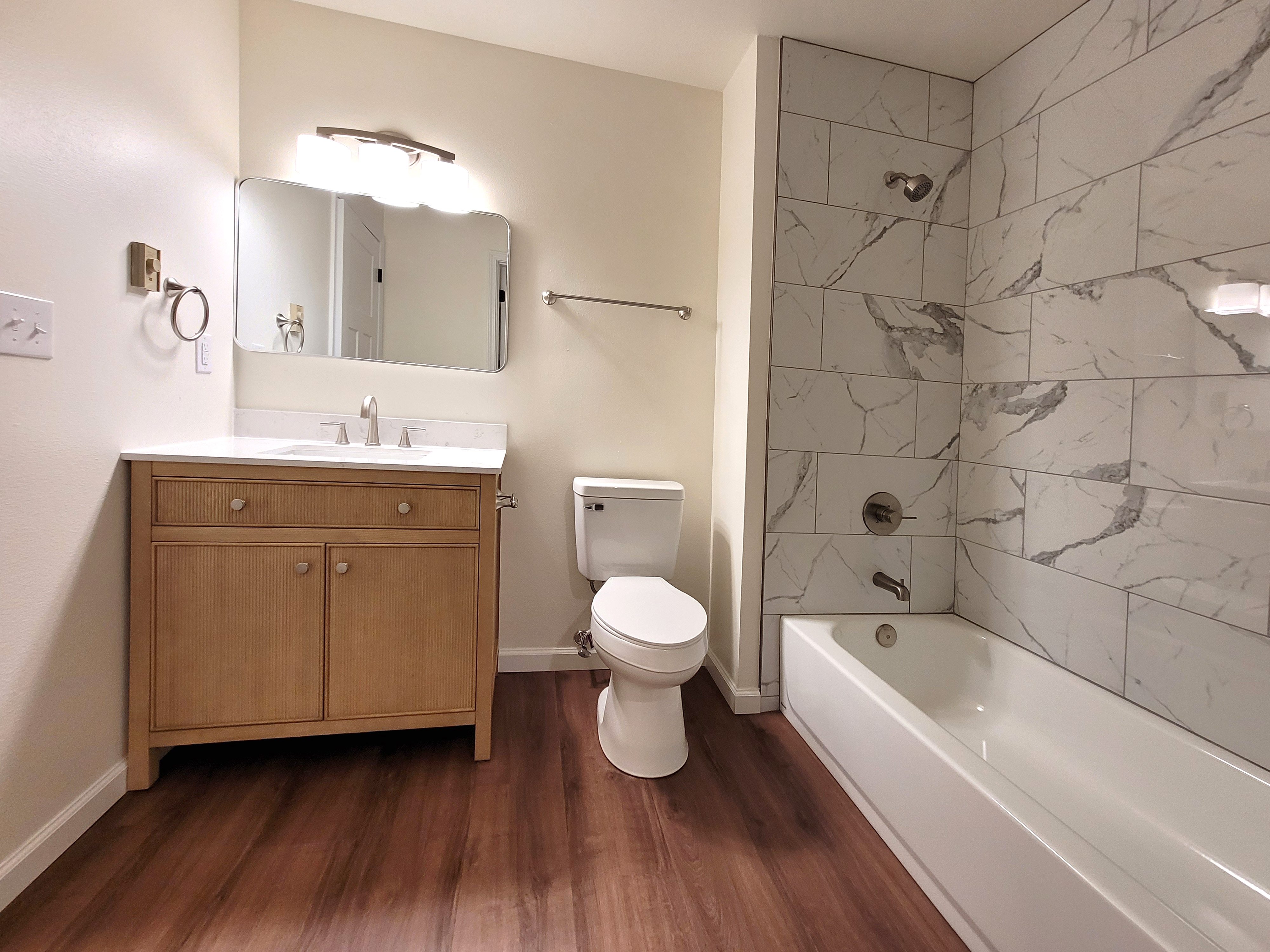 Cottonwood Creek Apartments