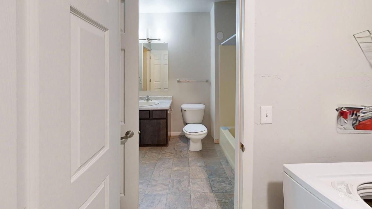 Cottonwood Creek Apartments