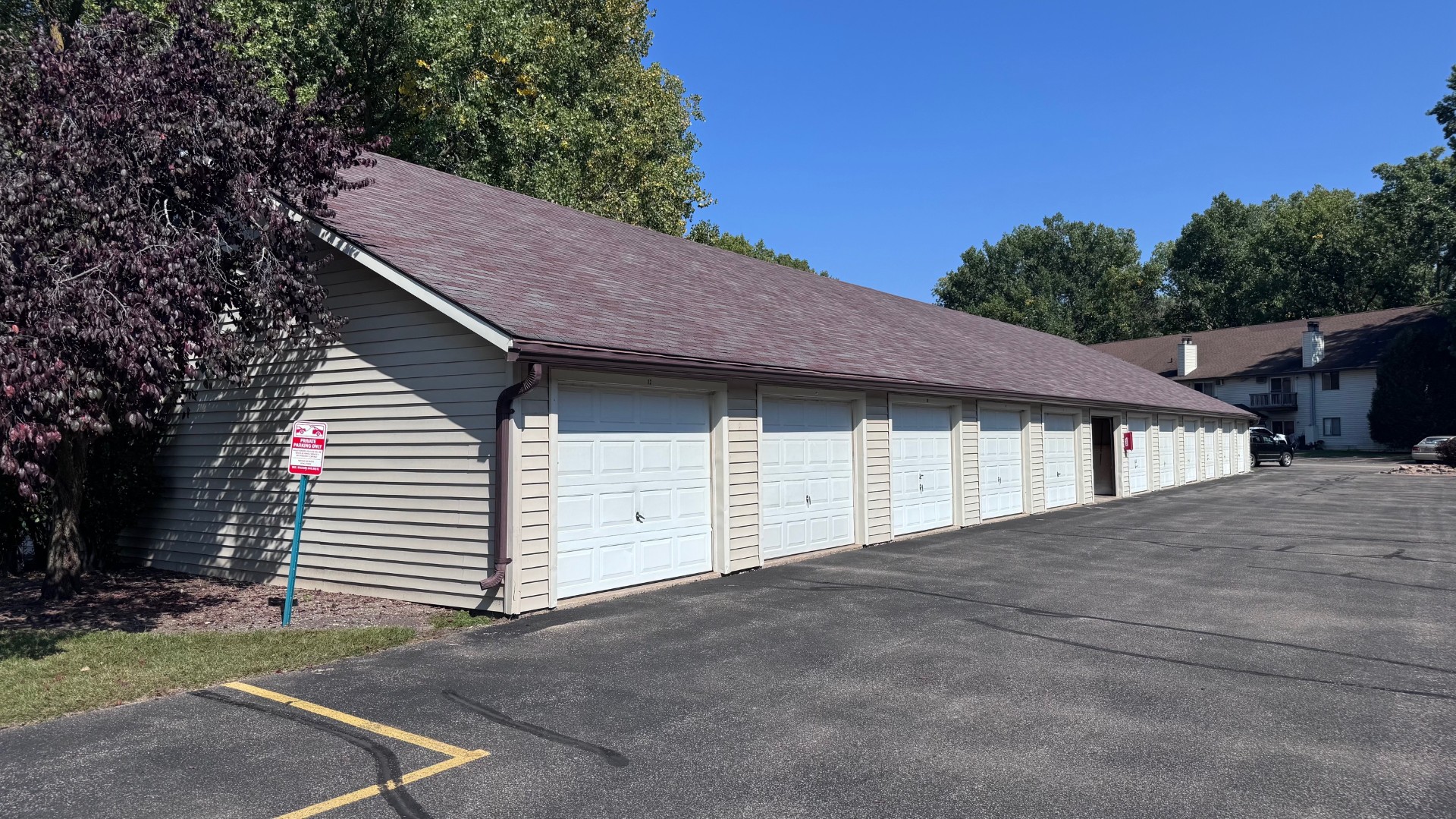 Cottonwood Creek Apartments